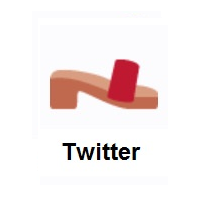 Woman’s Sandal on Twitter Twemoji